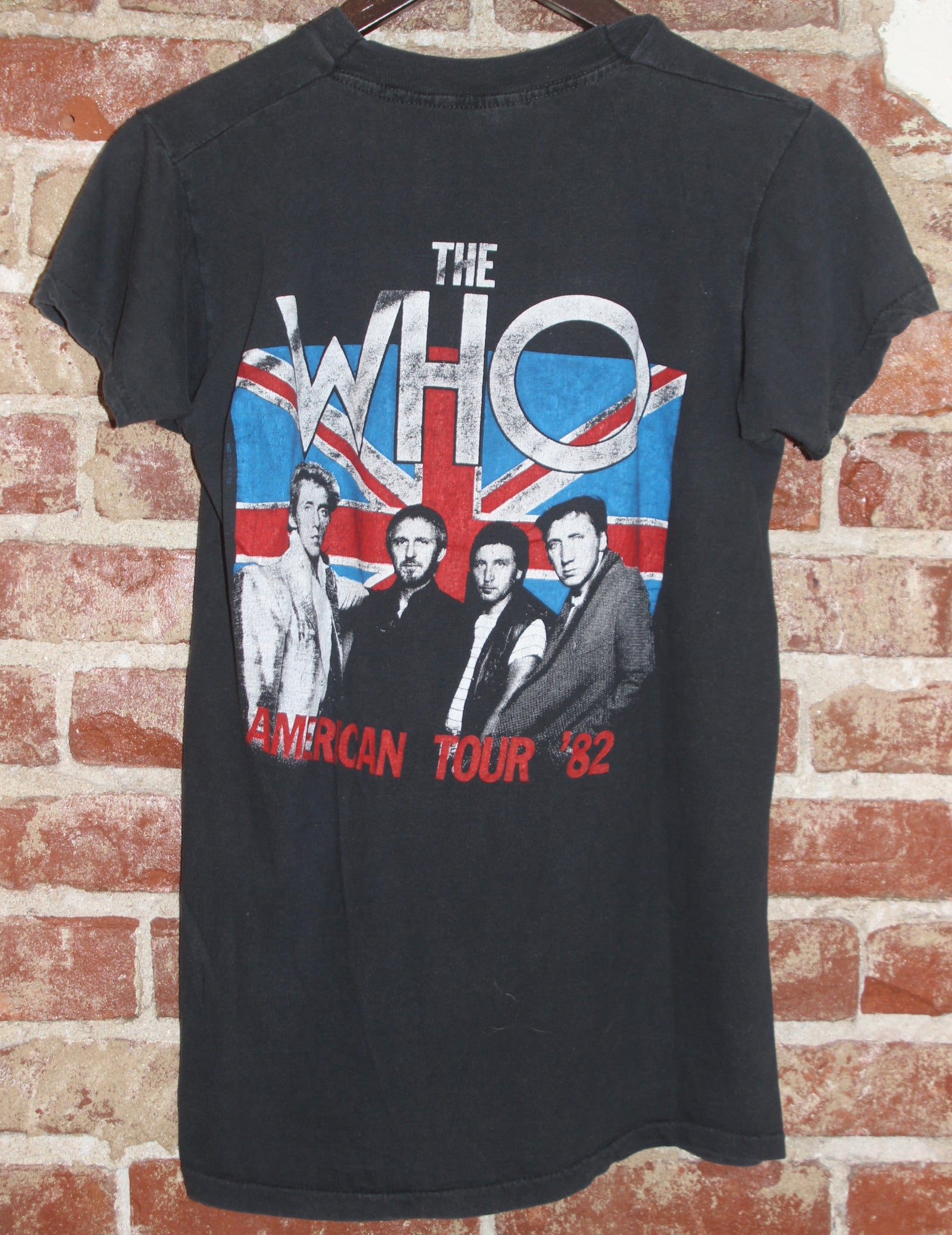 1982 THE WHO shirt S/M Screen outlet Stars American Tour T-shirt black vintage rock faded worn thin soft original vintage